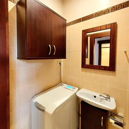 Cozy 1 Bed Floor In The Old Town Appartamento