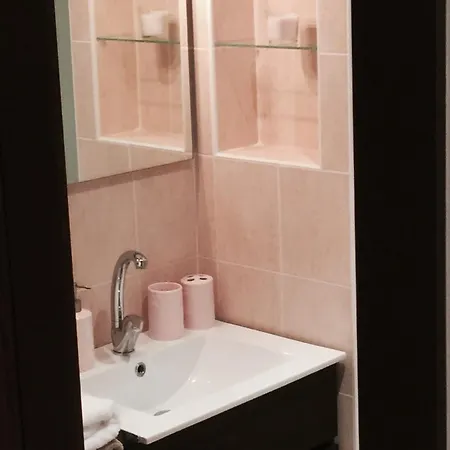 Cozy 1 Bed Floor In The Old Town Bratislava