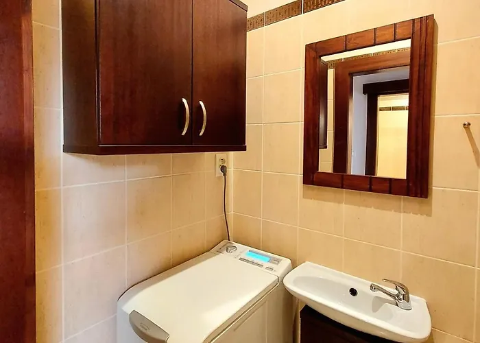 Cozy 1 Bed Floor In The Old Town Apartment