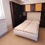 Cozy 1 Bed Floor In The Old Town Apartamento Bratislava