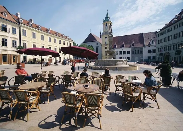Cozy 1 Bed Floor In The Old Town Appartement Bratislava